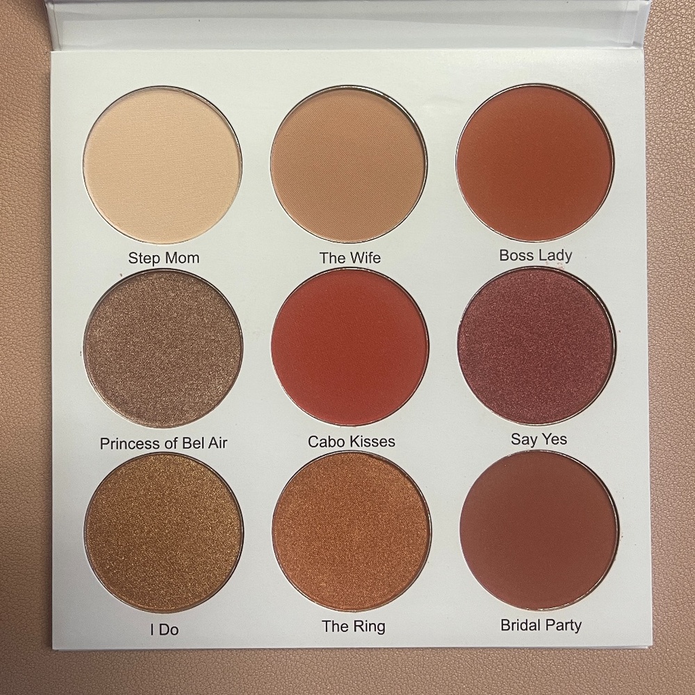 Give Them Lala Beauty The Grown Woman Palette